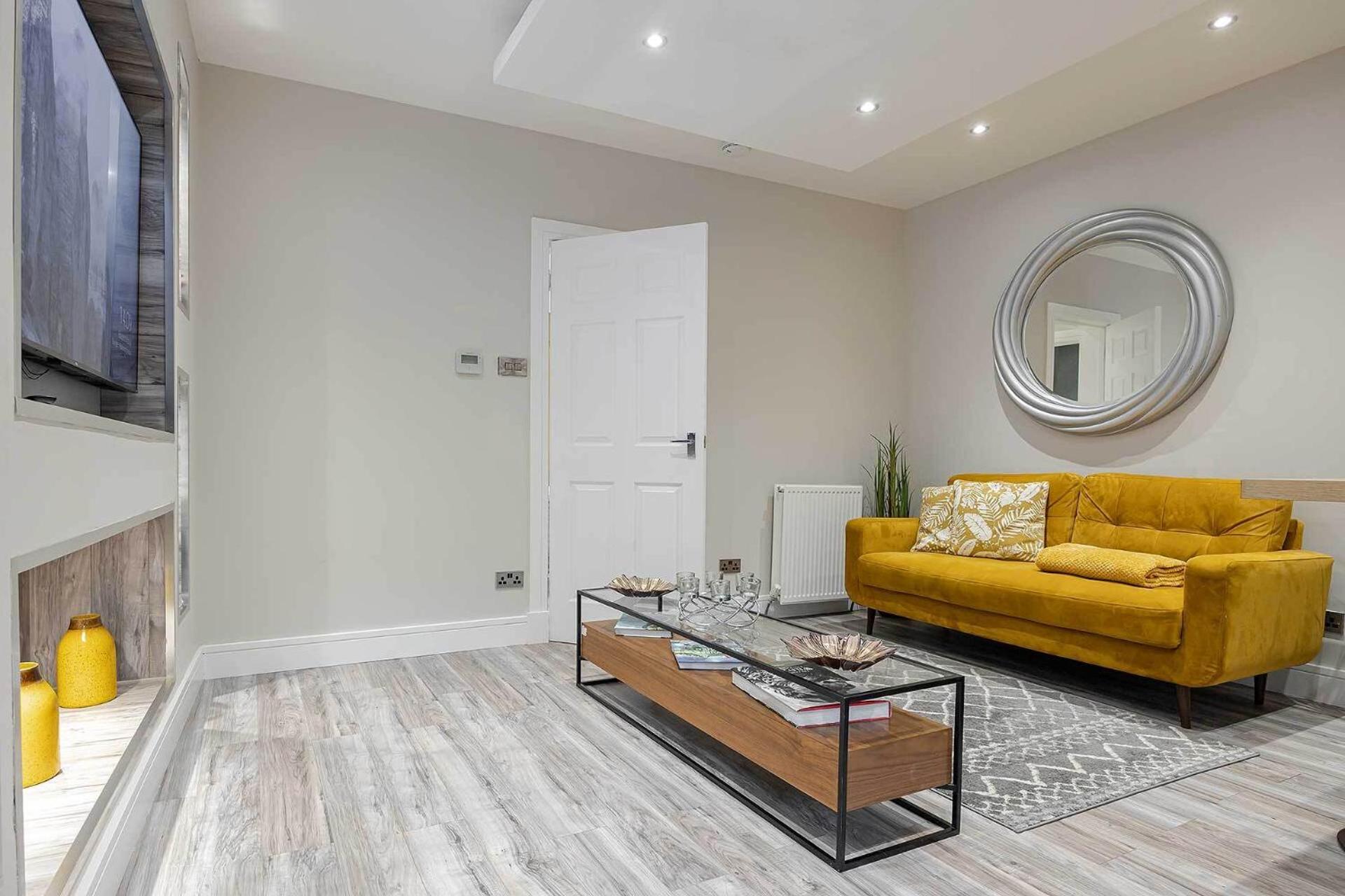 Carmel Apartments فالكيرك الغرفة الصورة