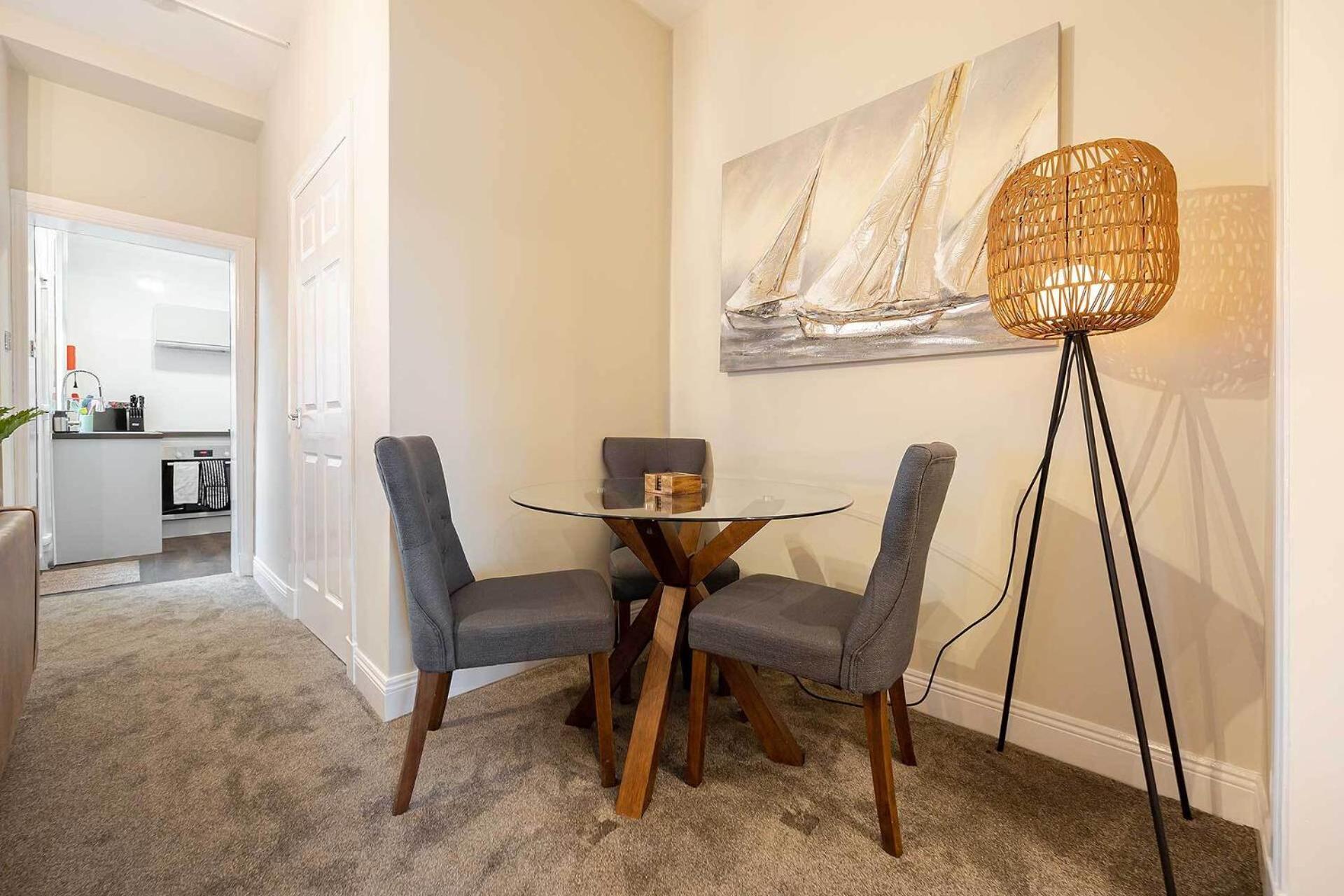 Carmel Apartments فالكيرك الغرفة الصورة